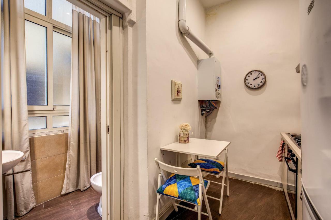 Guest House O Affittacamere La Civetta Di Trastevere B Róma Kültér fotó